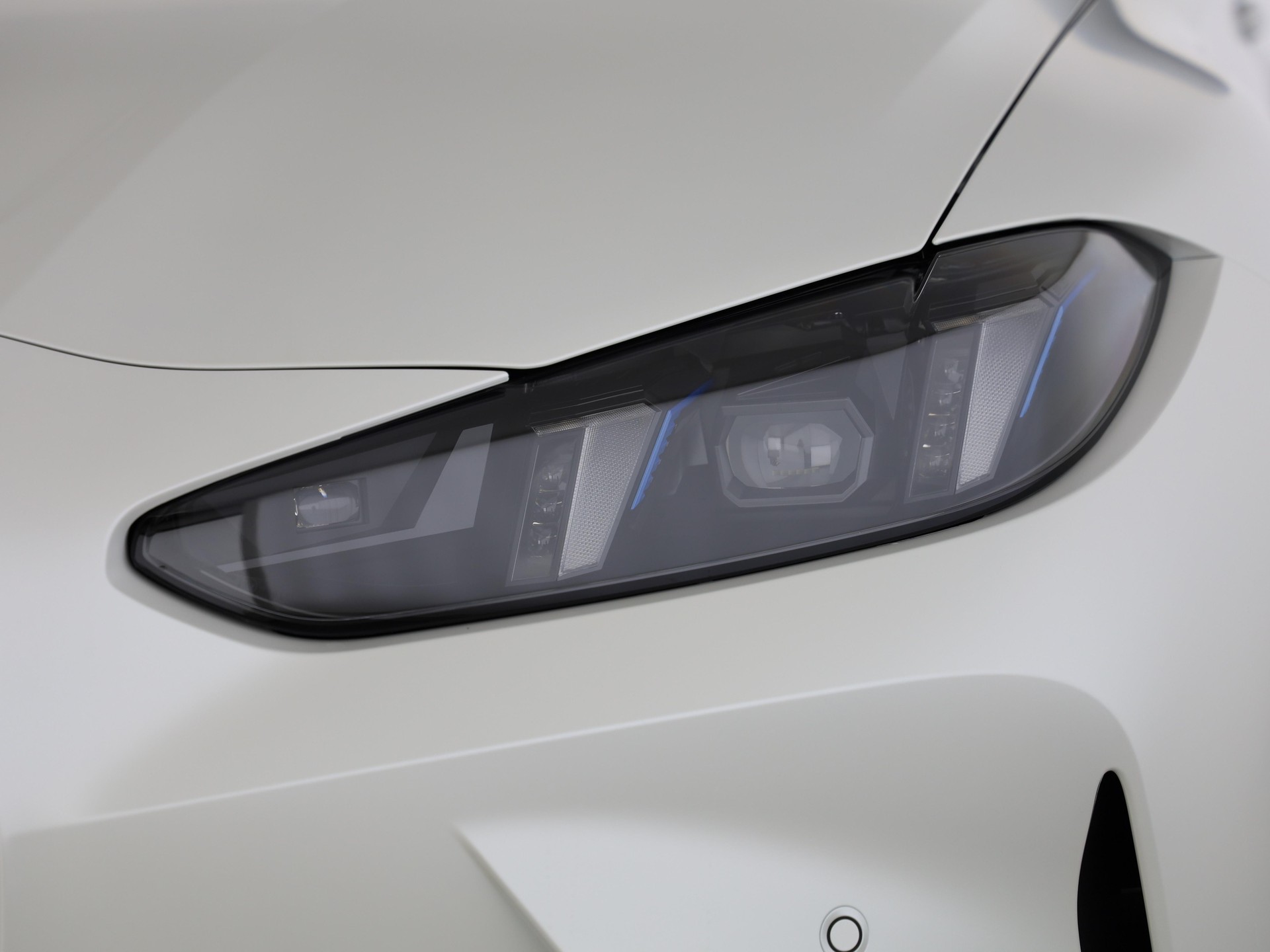 BMW M3 Competition xDrive-image-5