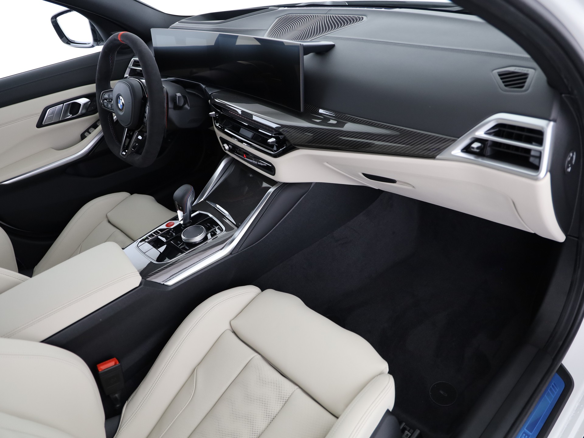 BMW M3 Competition xDrive-image-15