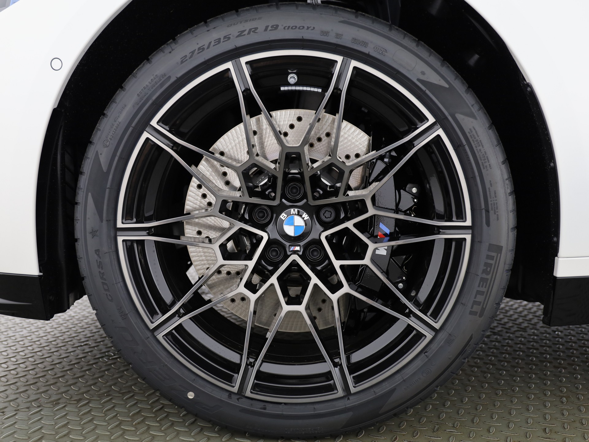 BMW M3 Competition xDrive-image-23