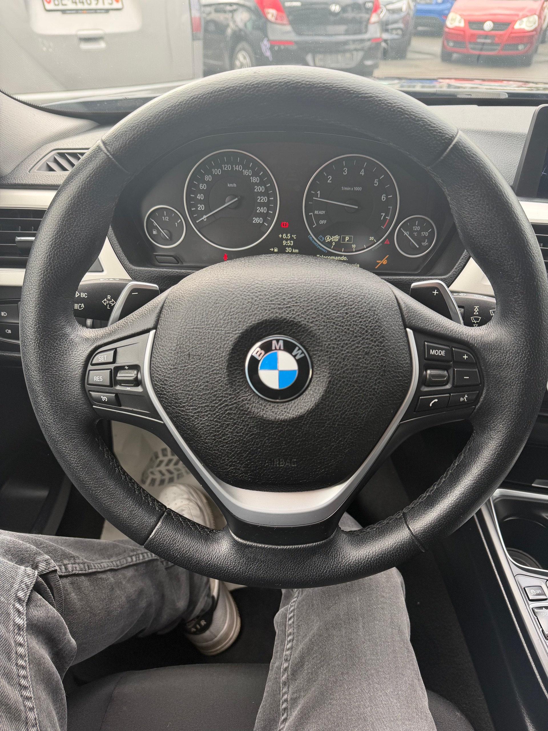 BMW 328i xDrive Touring Luxury Line Steptronic-image-14