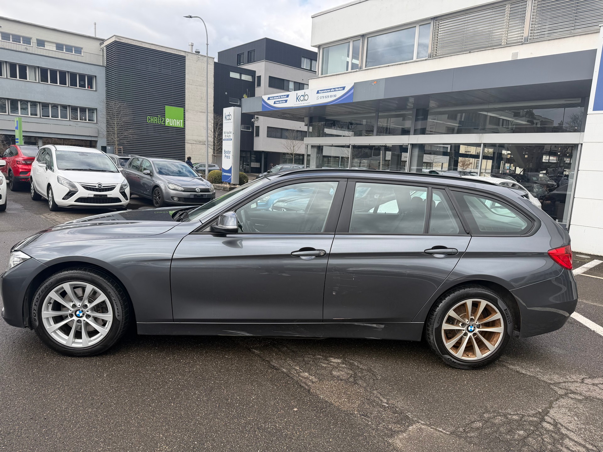 BMW 328i xDrive Touring Luxury Line Steptronic-image-7