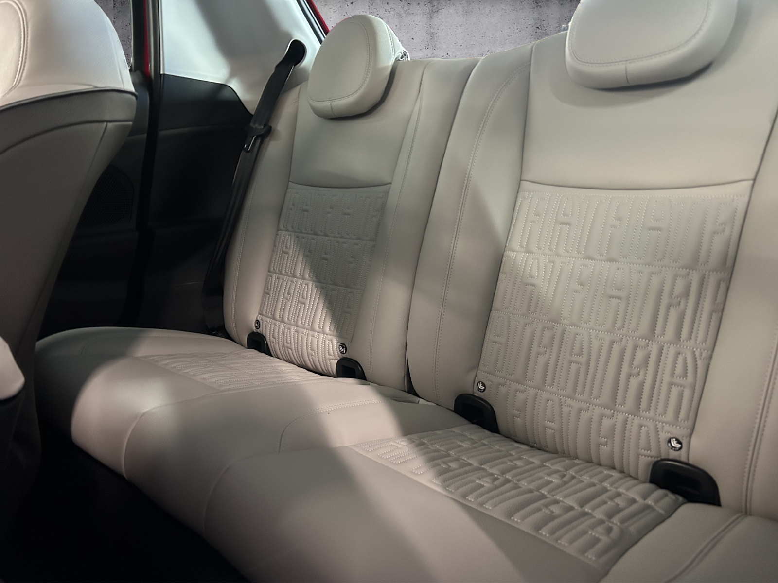 FIAT 500 3+1 electric 87 kW La Prima-image-8
