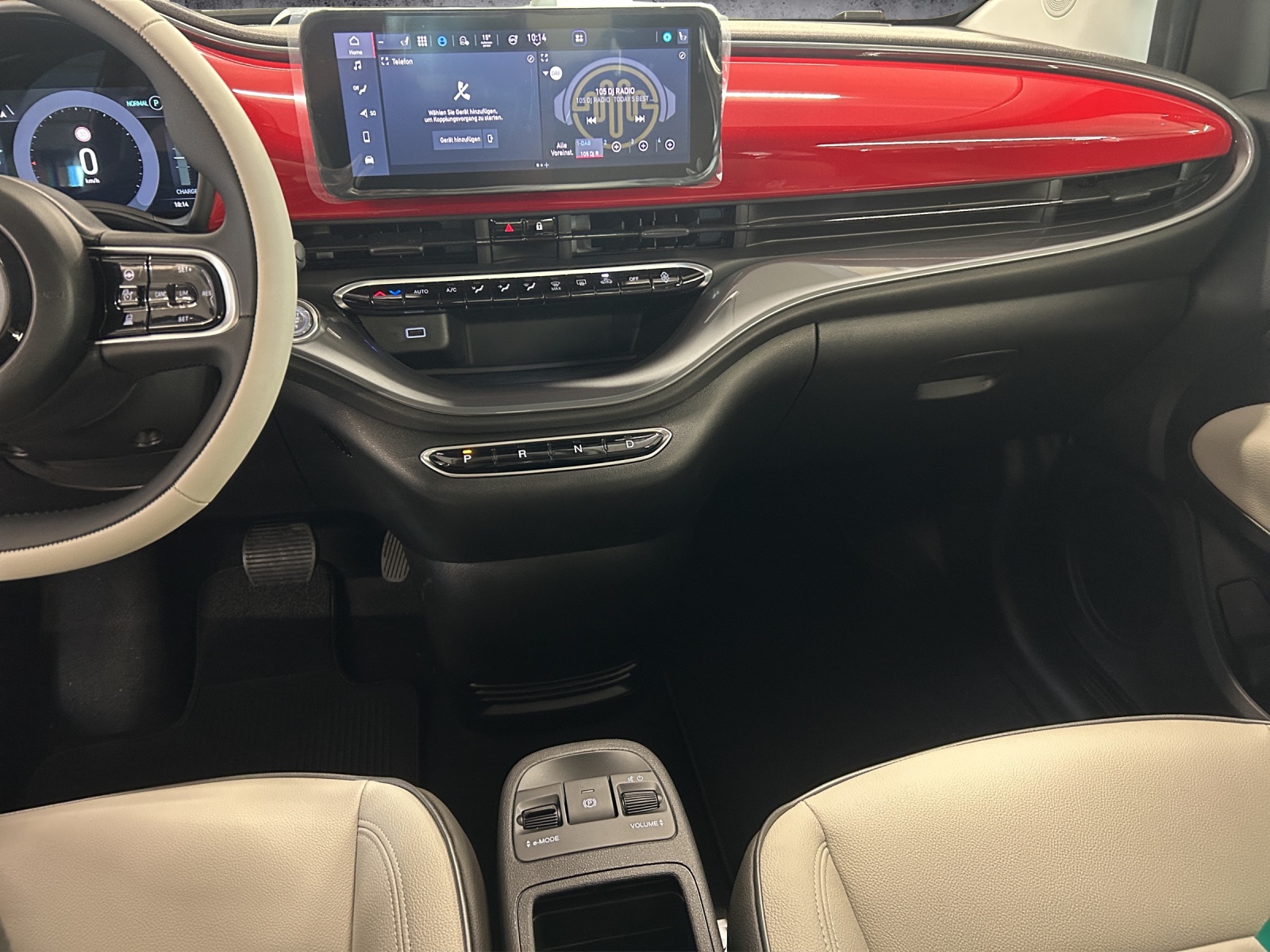 FIAT 500 3+1 electric 87 kW La Prima-image-13