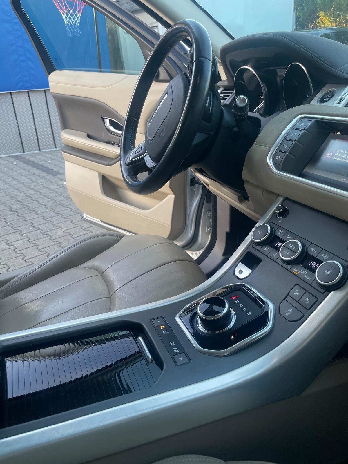 LAND ROVER Range Rover Evoque 2.0 Si4 SE AT9-image-8