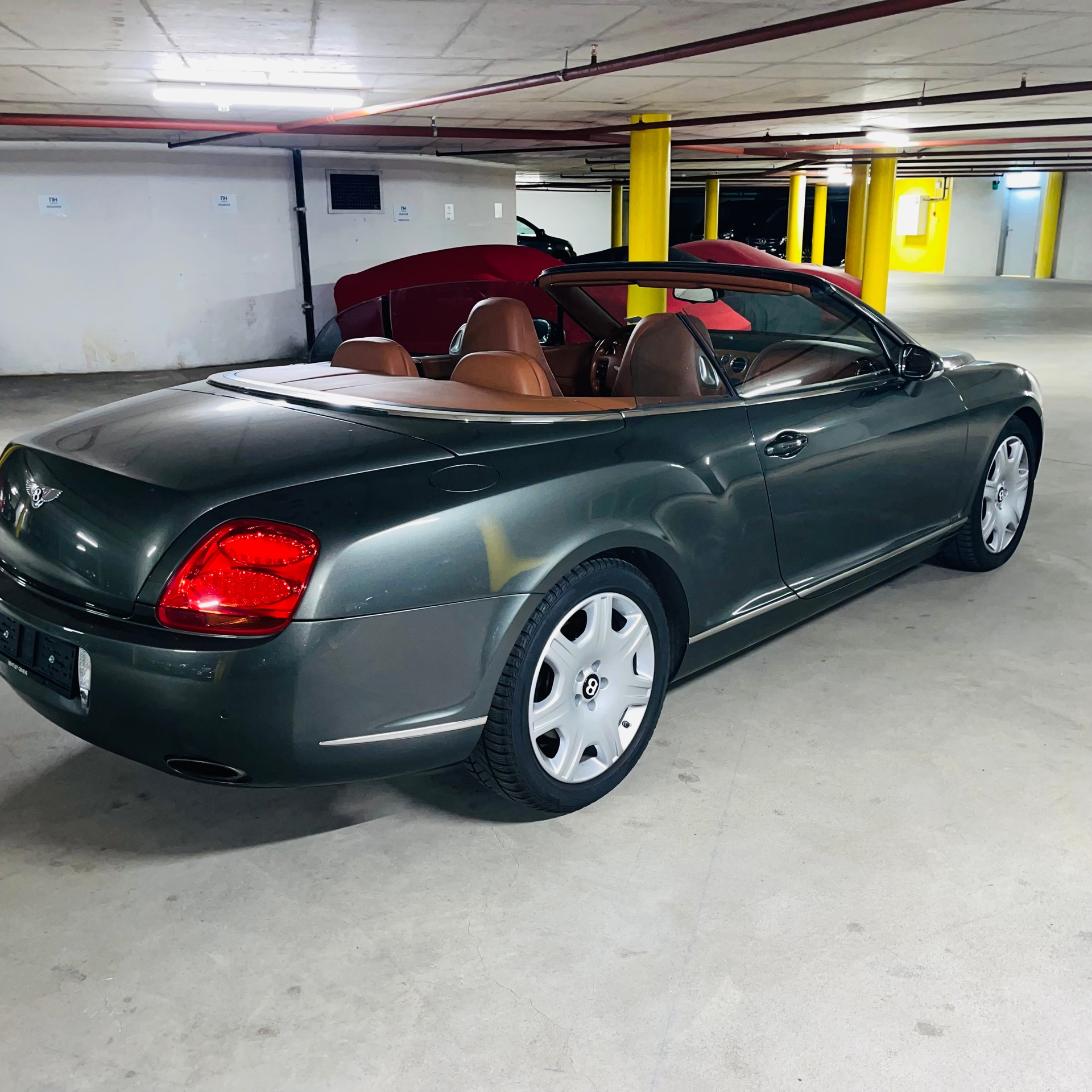 BENTLEY Continental GTC 6.0-image-6
