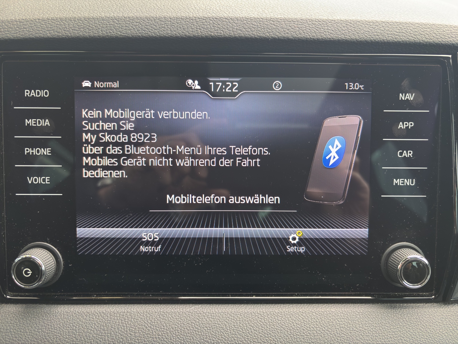 SKODA New Karoq 2.0 TSI SportLine 4x4 DSG mit Panorama-Ausstell-/Schiebedach-image-22