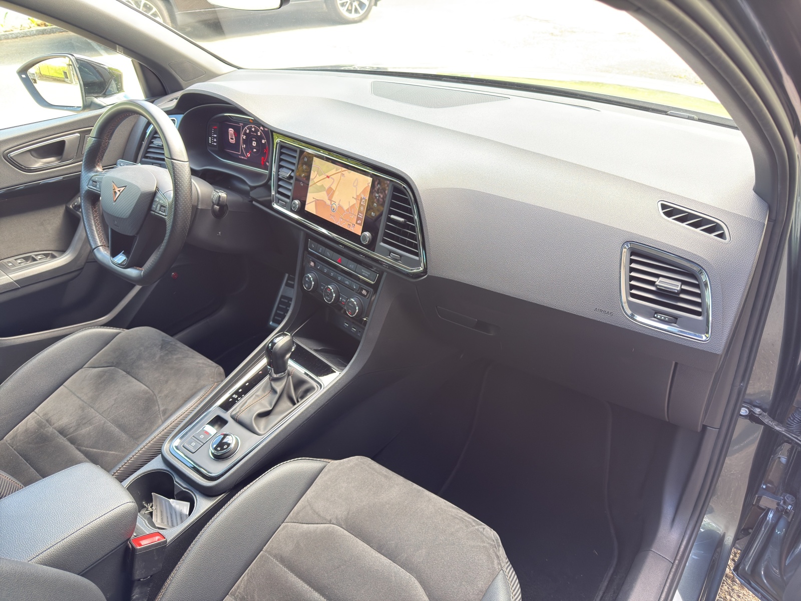 CUPRA Ateca 2.0 TSI Cupra 4Drive DSG-image-12