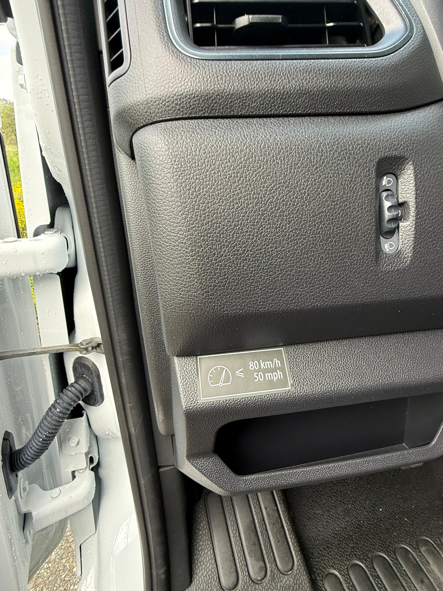 RENAULT Master E-Tech 38 EV 52kWh L2H2-image-12