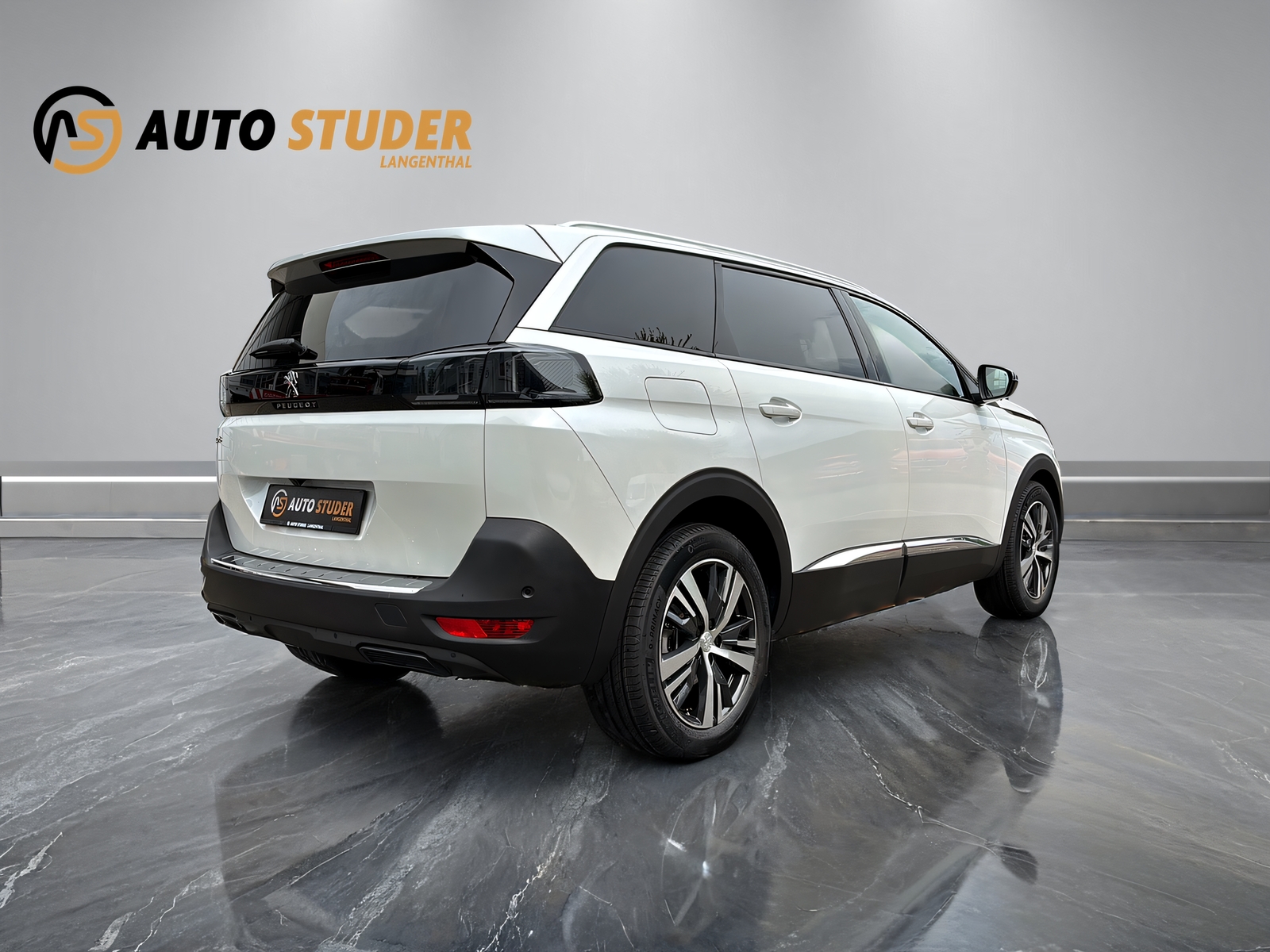 PEUGEOT 5008 1.5 BlueHDi Allure Pack-image-11