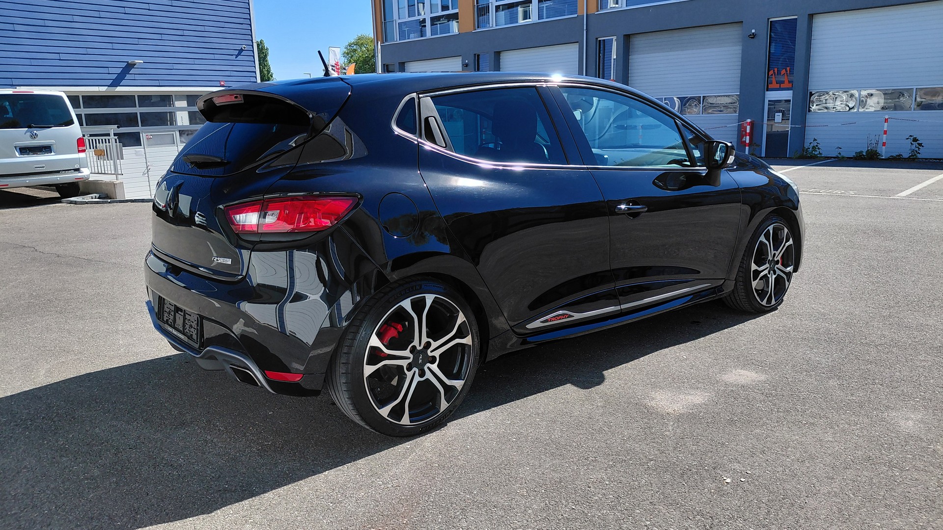 RENAULT Clio 1.6 T RS 220 Trophy EDC-image-3