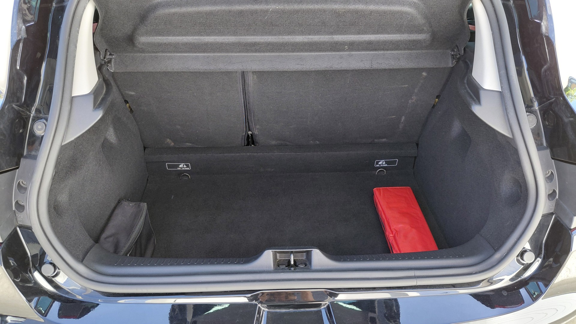 RENAULT Clio 1.6 T RS 220 Trophy EDC-image-8