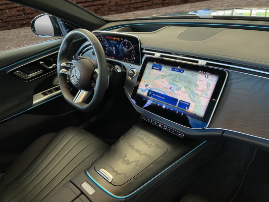 MERCEDES-BENZ E 300 de T 4M 9G-Tronic-image-14