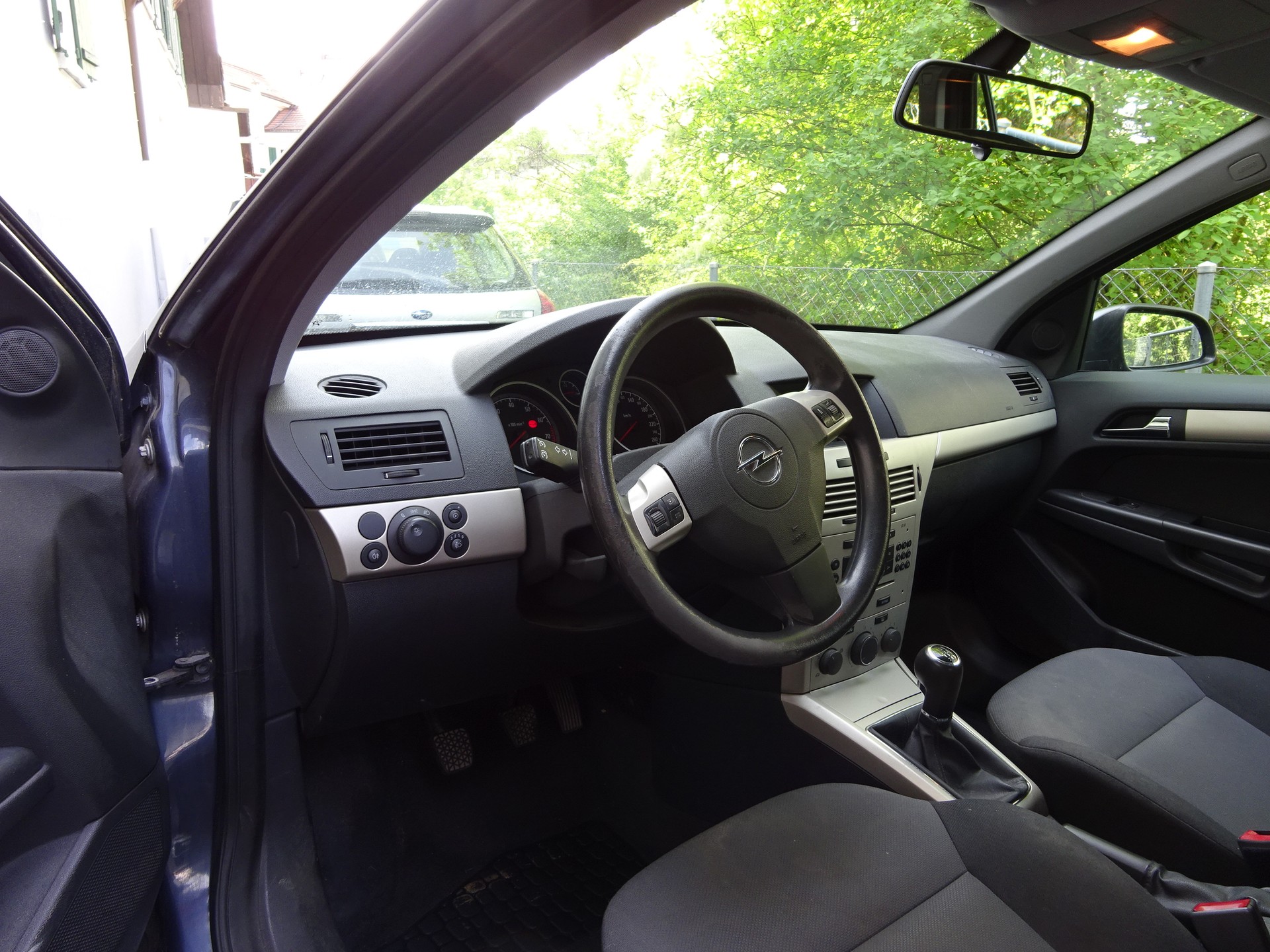 OPEL Astra Caravan 1.6i 16V-image-1