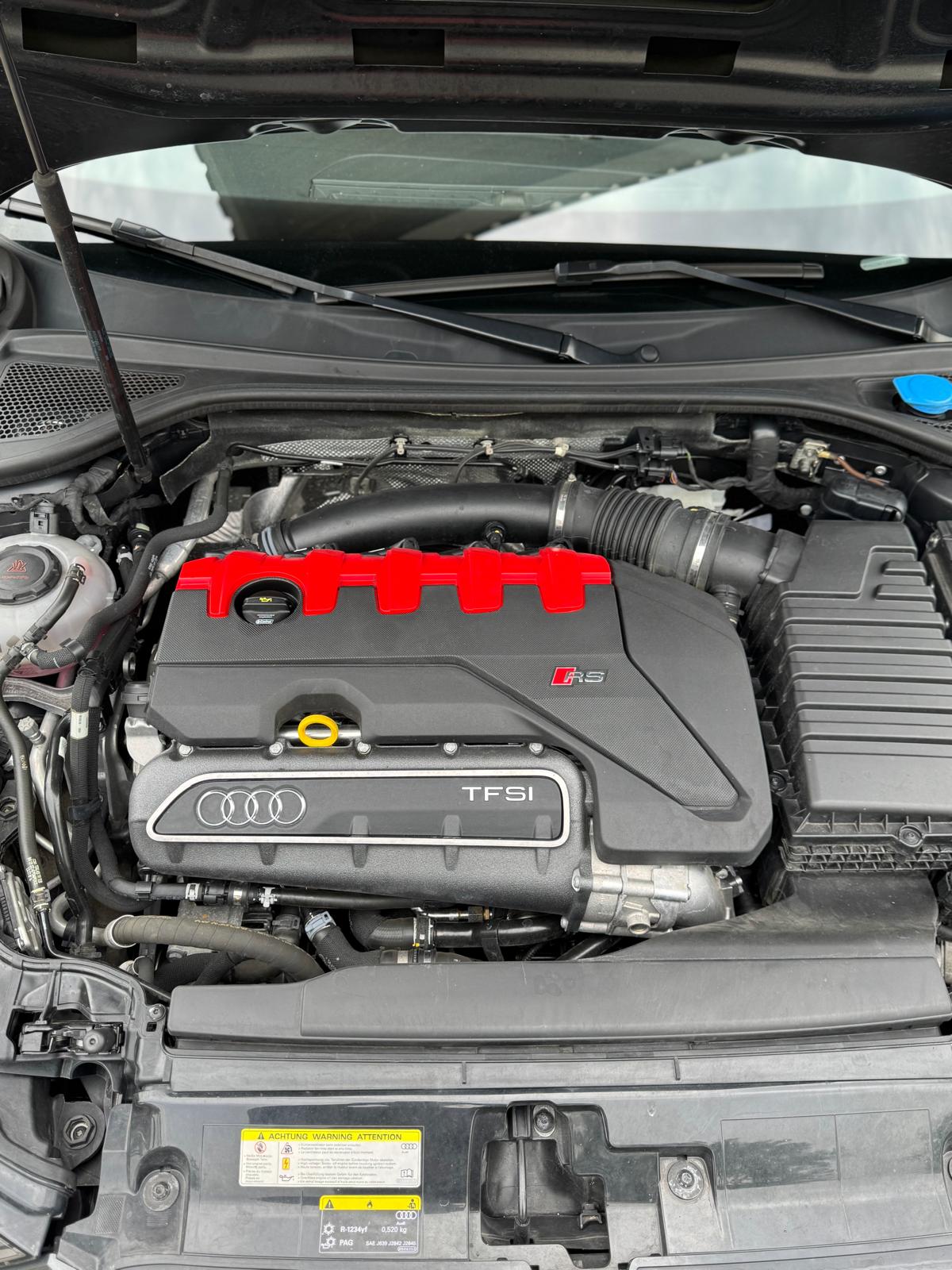 AUDI RS3 Sportback 2.5 TSI quattro S-tronic-image-9