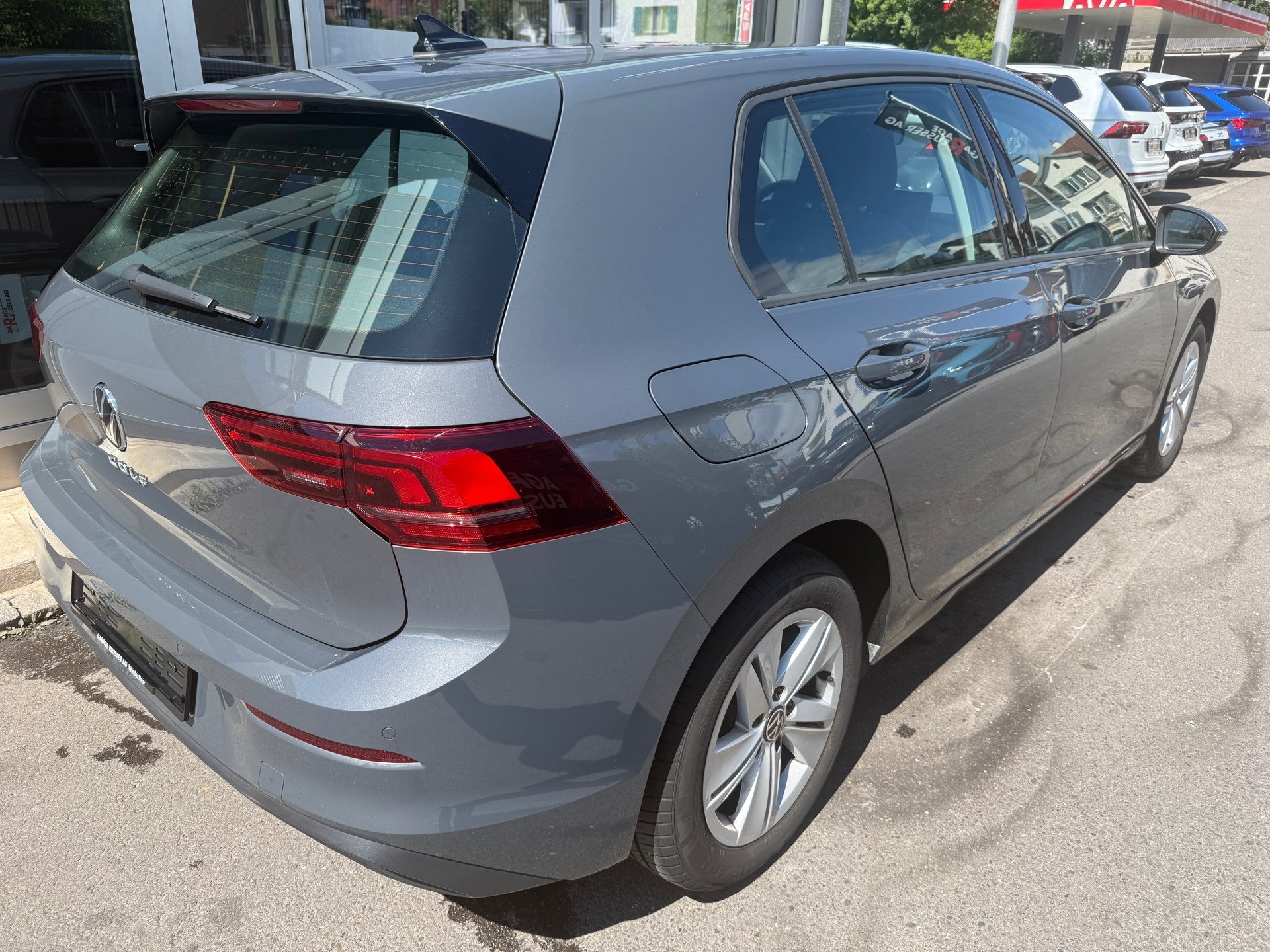 VW Golf 2.0 TDI 115 PS HANDSCHALTUNG *** FACELIFT ***-showroom-element-3