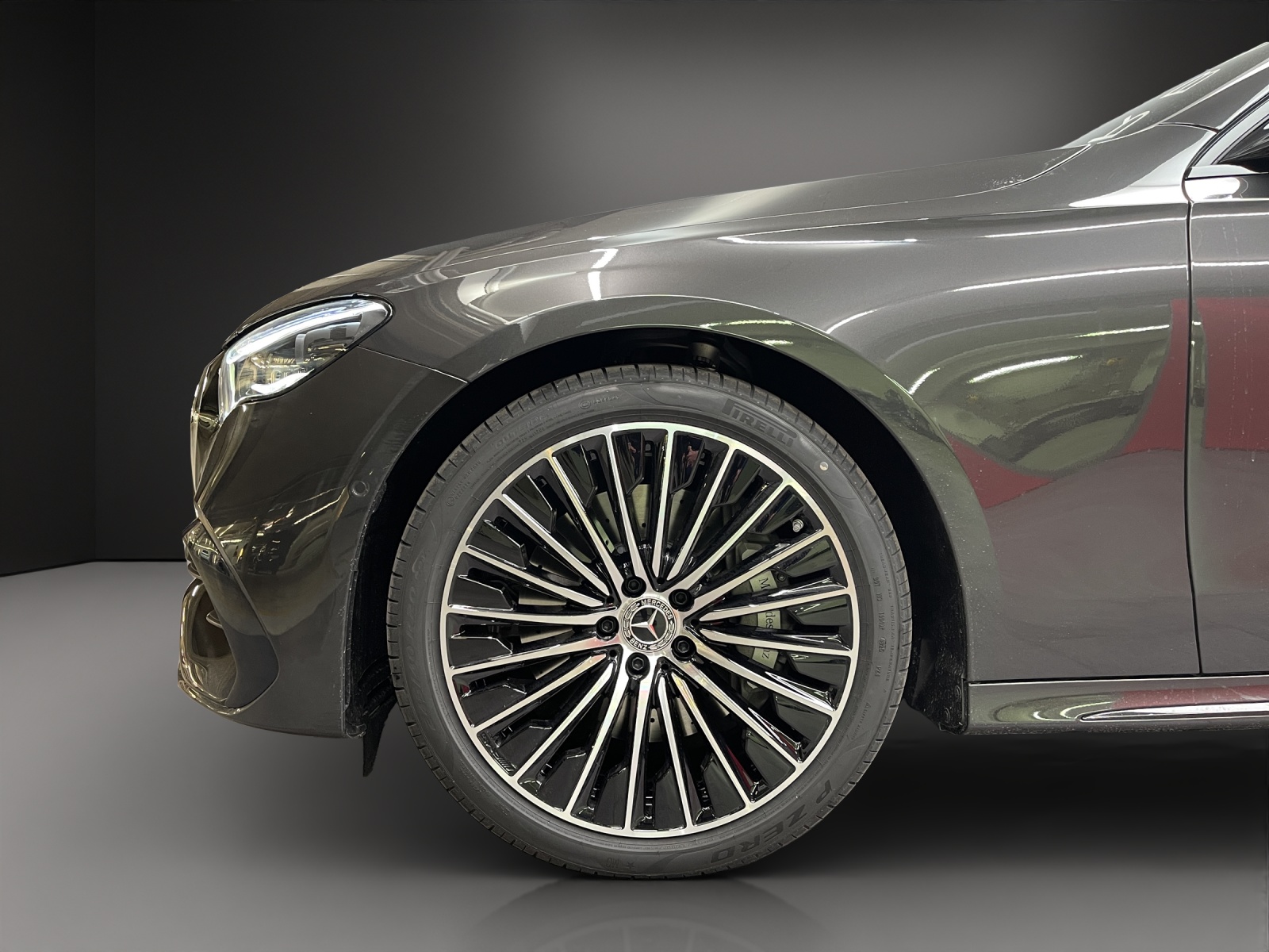 MERCEDES-BENZ E 450 d 4MATIC Limousine-image-5