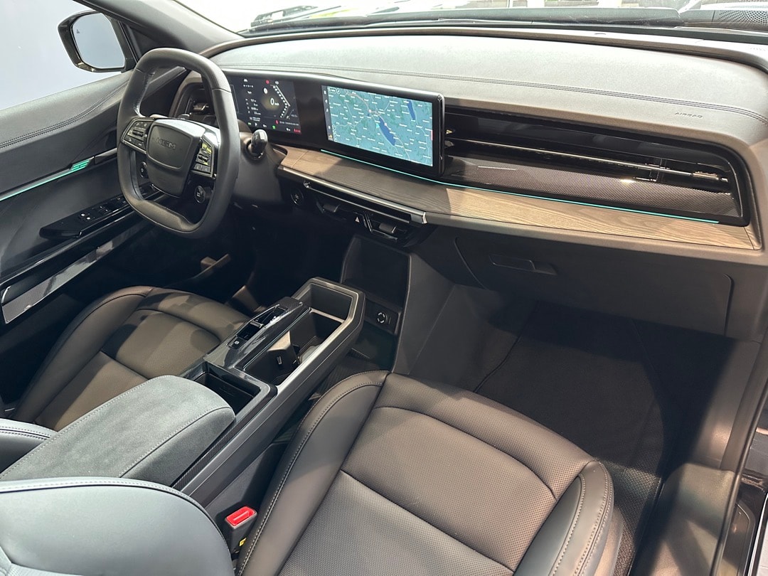 KGM-SsangYong Musso 80,6 kWh Blackline 4WD-image-13