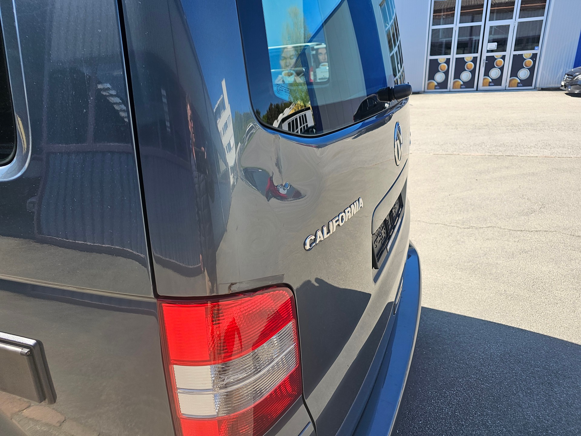 VW T5 California 4-Motion-image-5