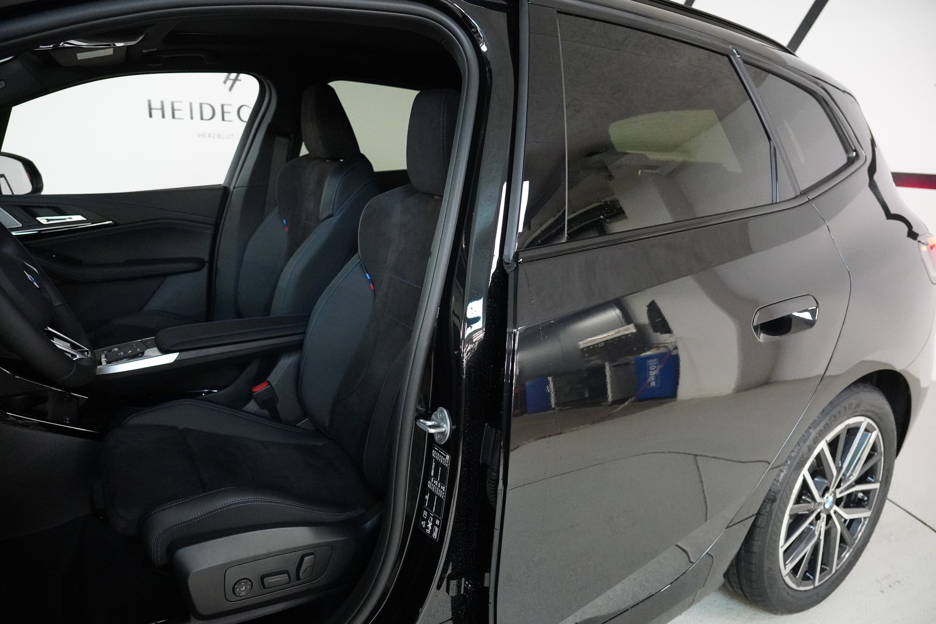BMW 223d Active Tourer xDrive M Sport DKG-image-11