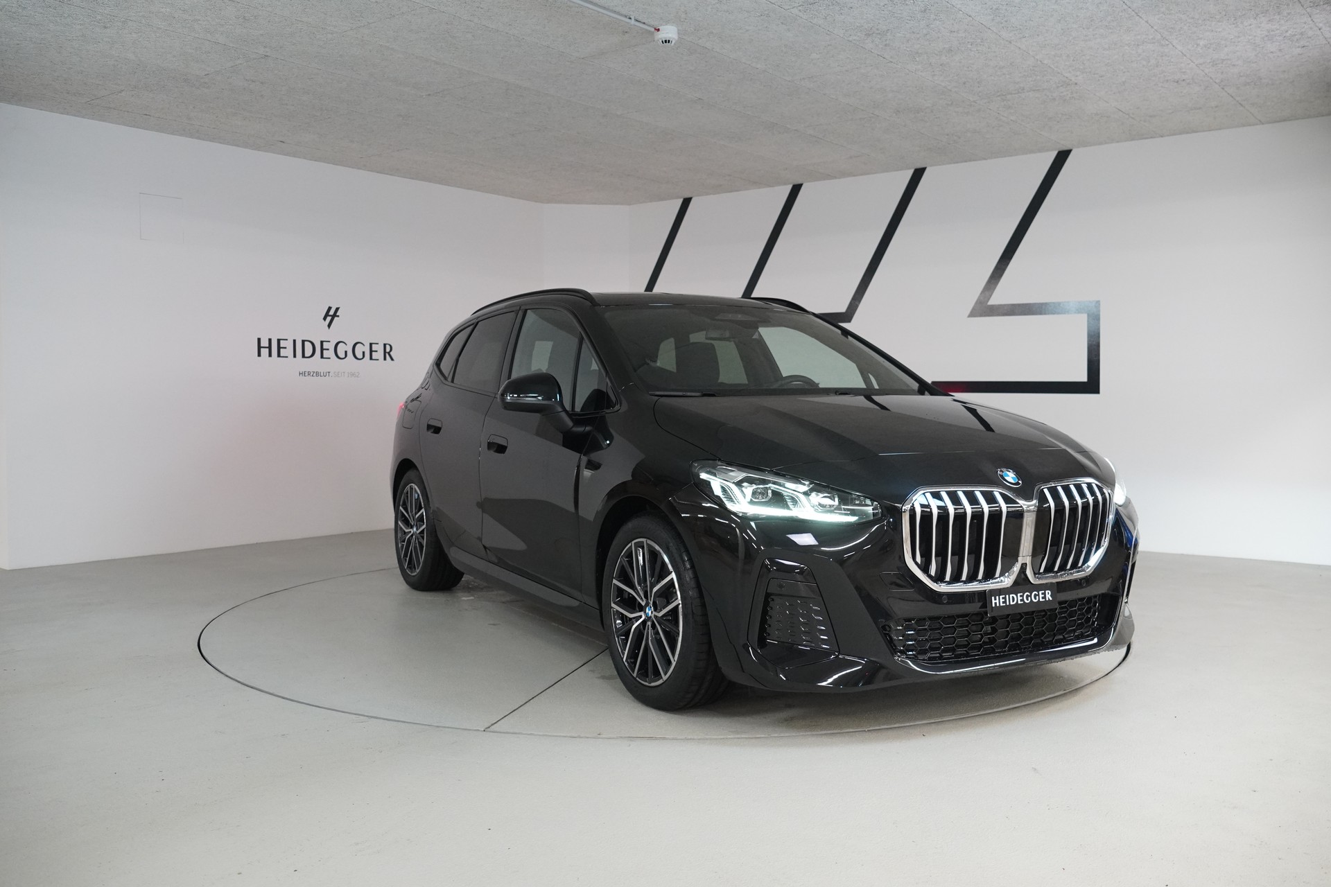 BMW 223d Active Tourer xDrive M Sport DKG-image-2
