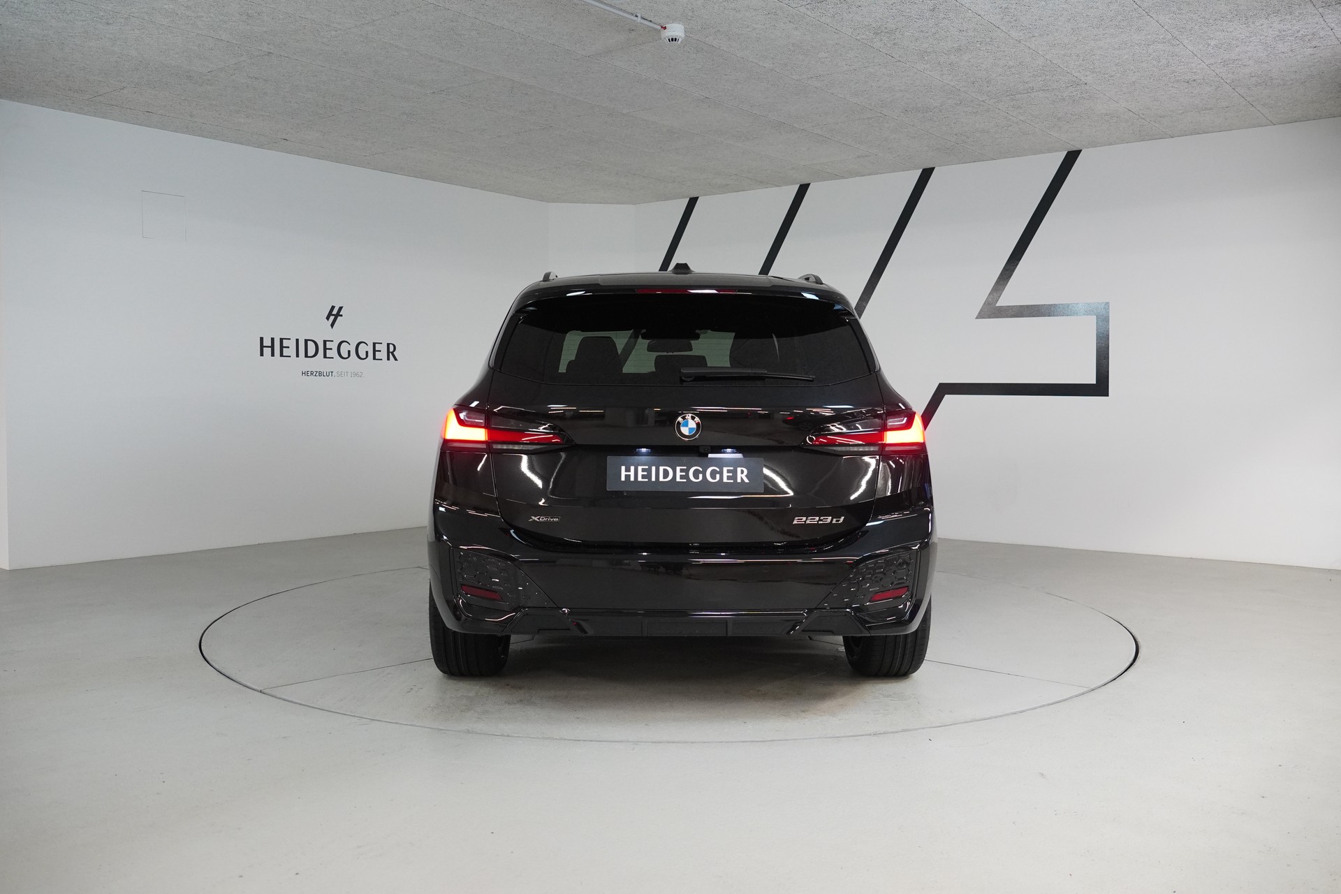 BMW 223d Active Tourer xDrive M Sport DKG-image-5