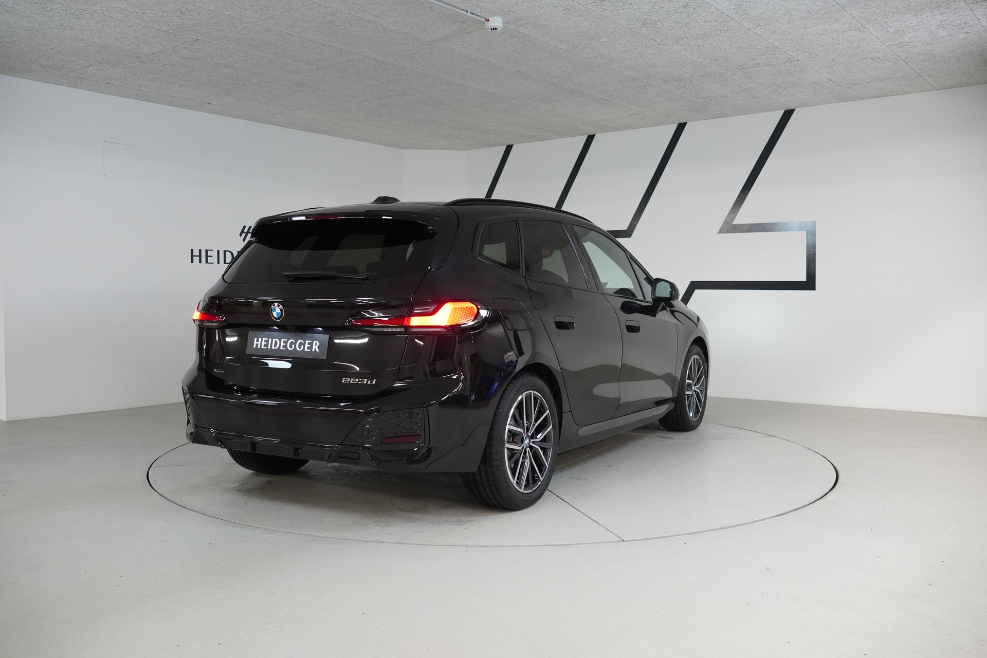 BMW 223d Active Tourer xDrive M Sport DKG-image-6