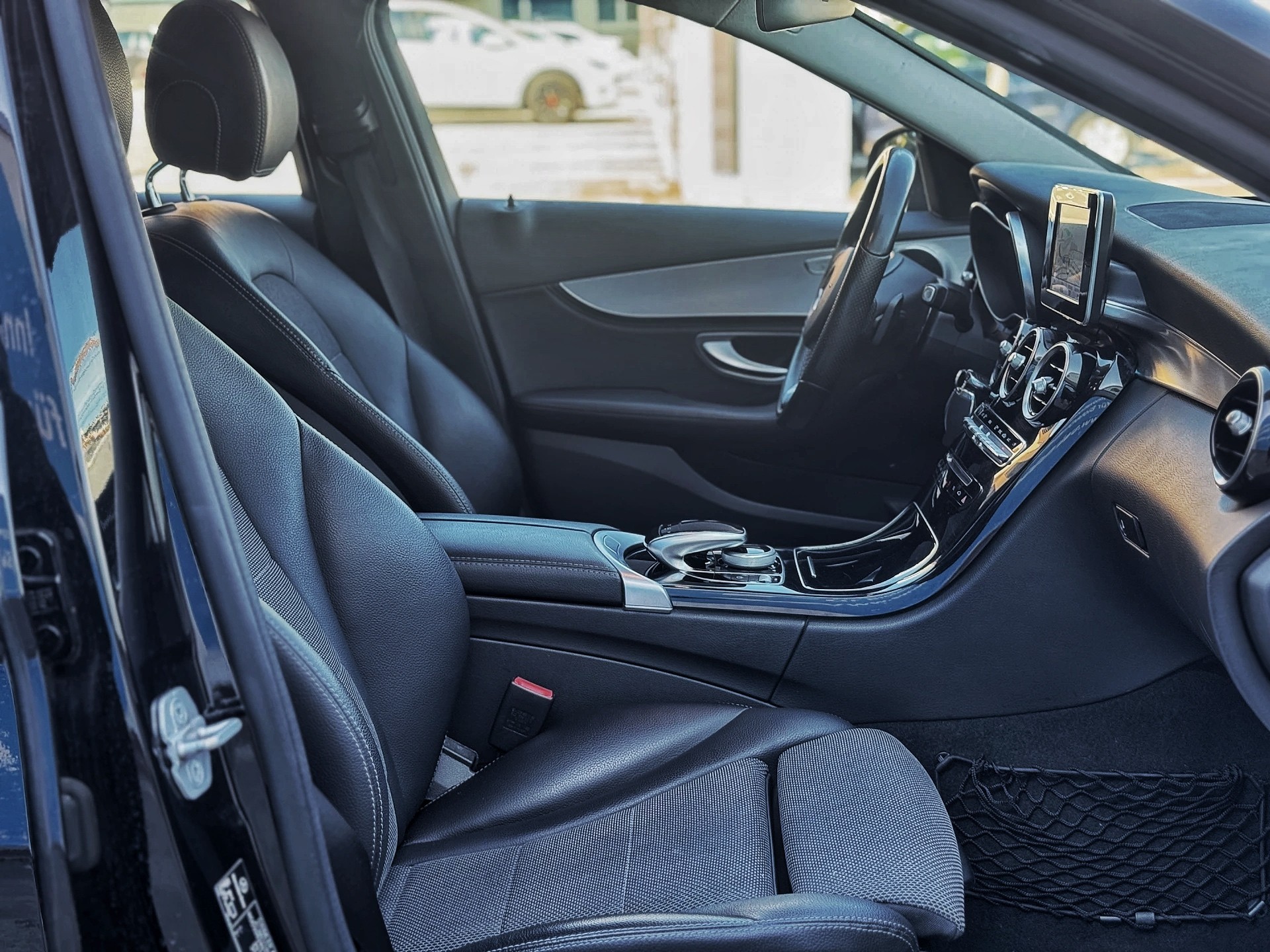MERCEDES-BENZ C 180 AMG Line 7G-Tronic-image-20