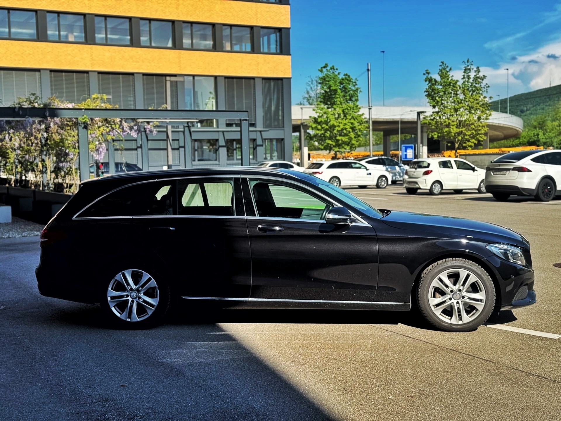 MERCEDES-BENZ C 180 AMG Line 7G-Tronic-showroom-element-2