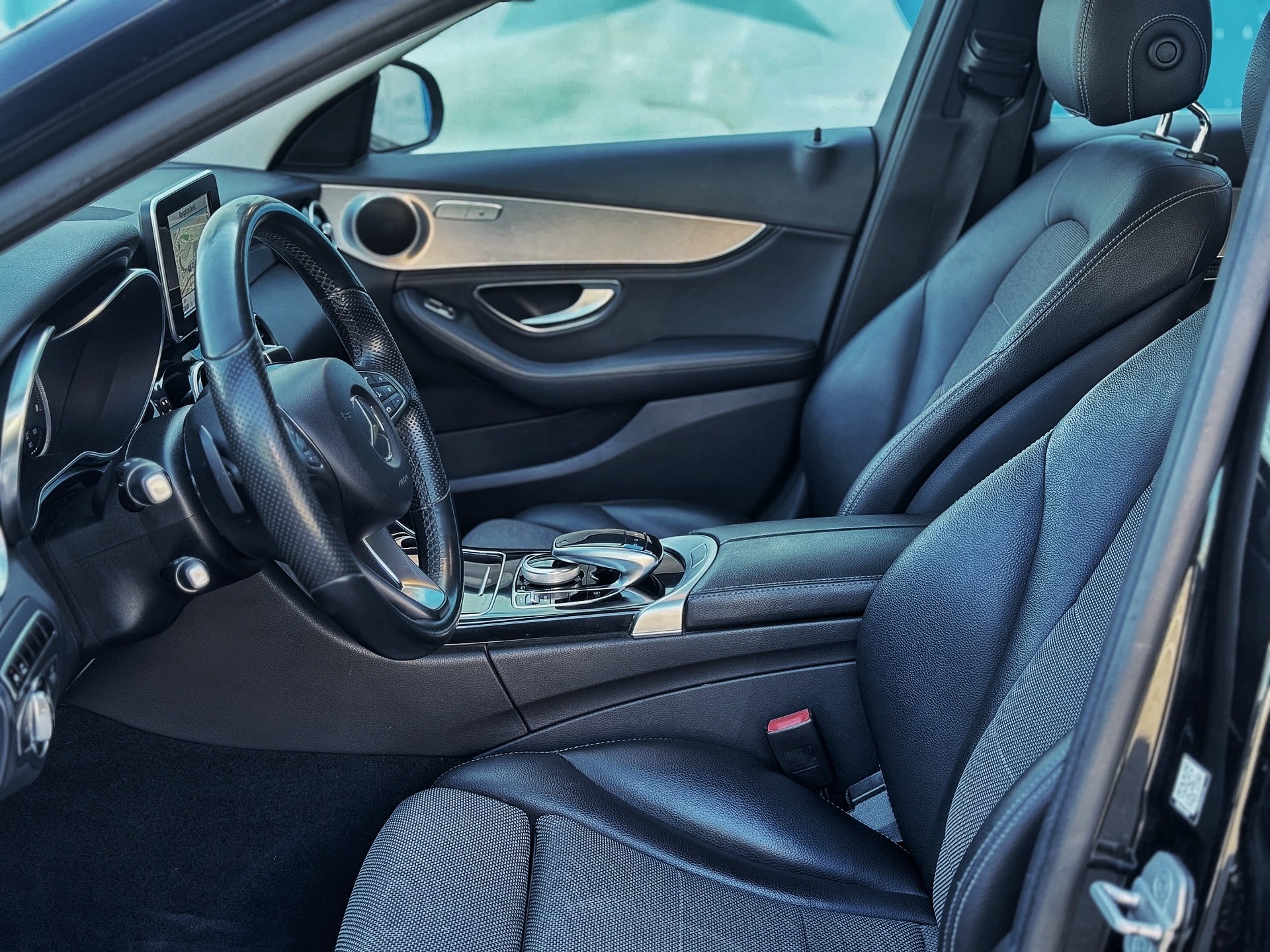 MERCEDES-BENZ C 180 AMG Line 7G-Tronic-image-8