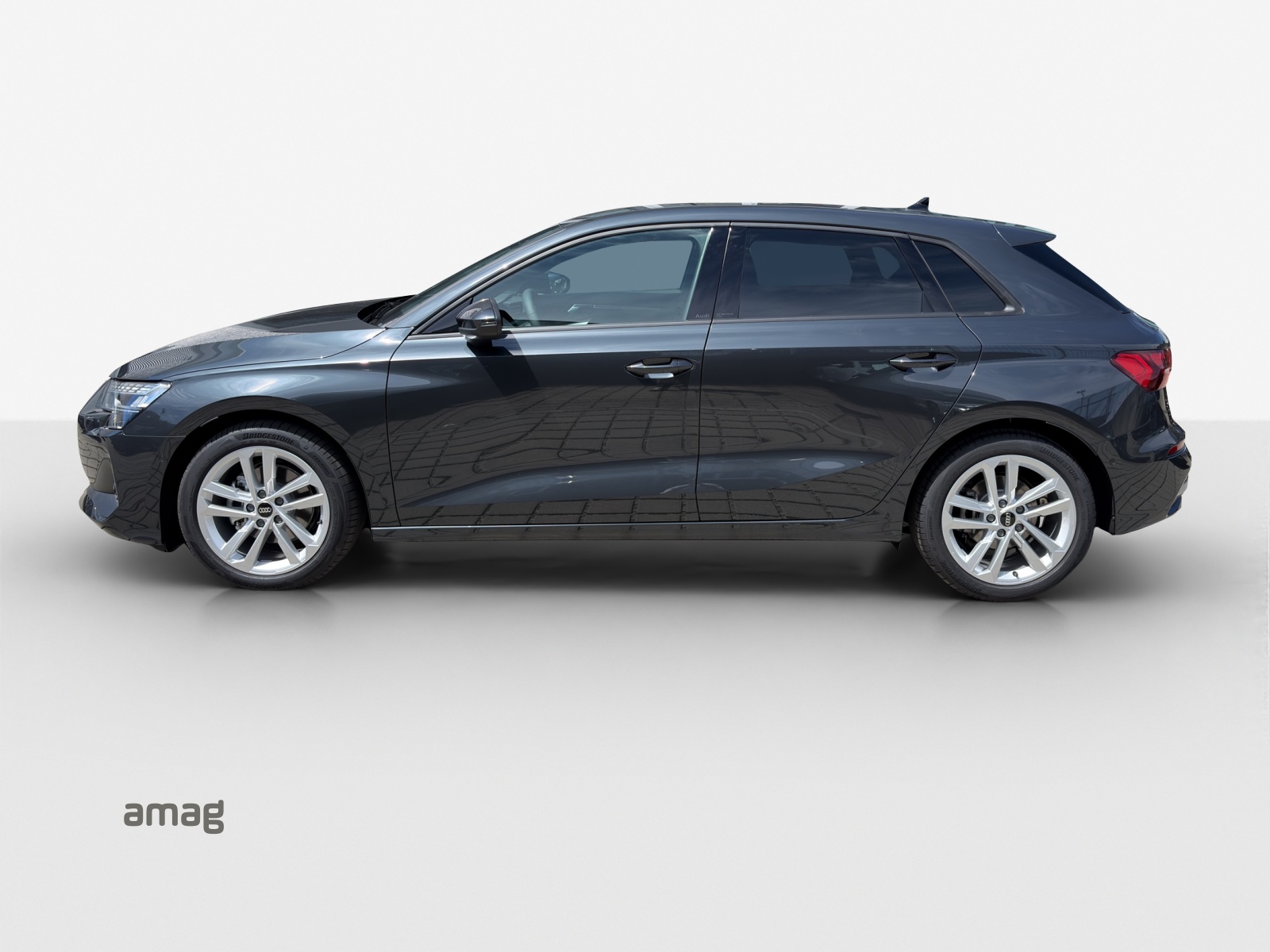 AUDI A3 Sportback 35 TFSI advanced Attraction S-tronic-image-1