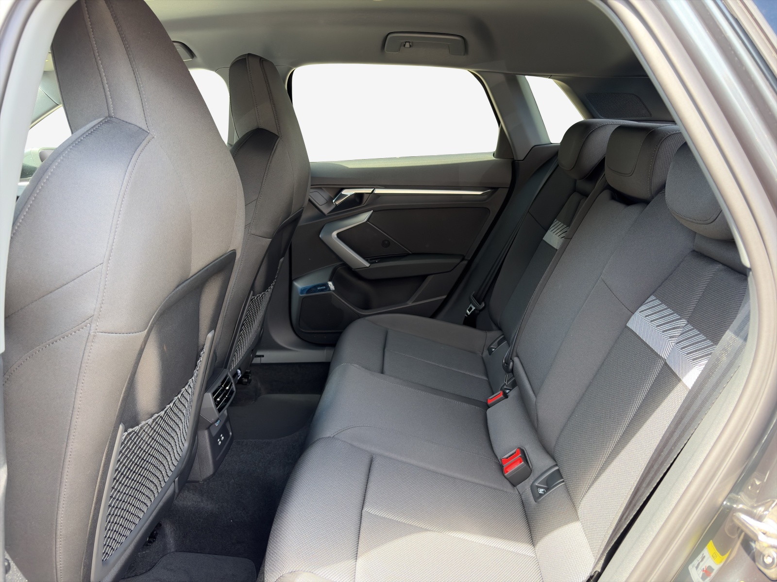 AUDI A3 Sportback 35 TFSI advanced Attraction S-tronic-image-11