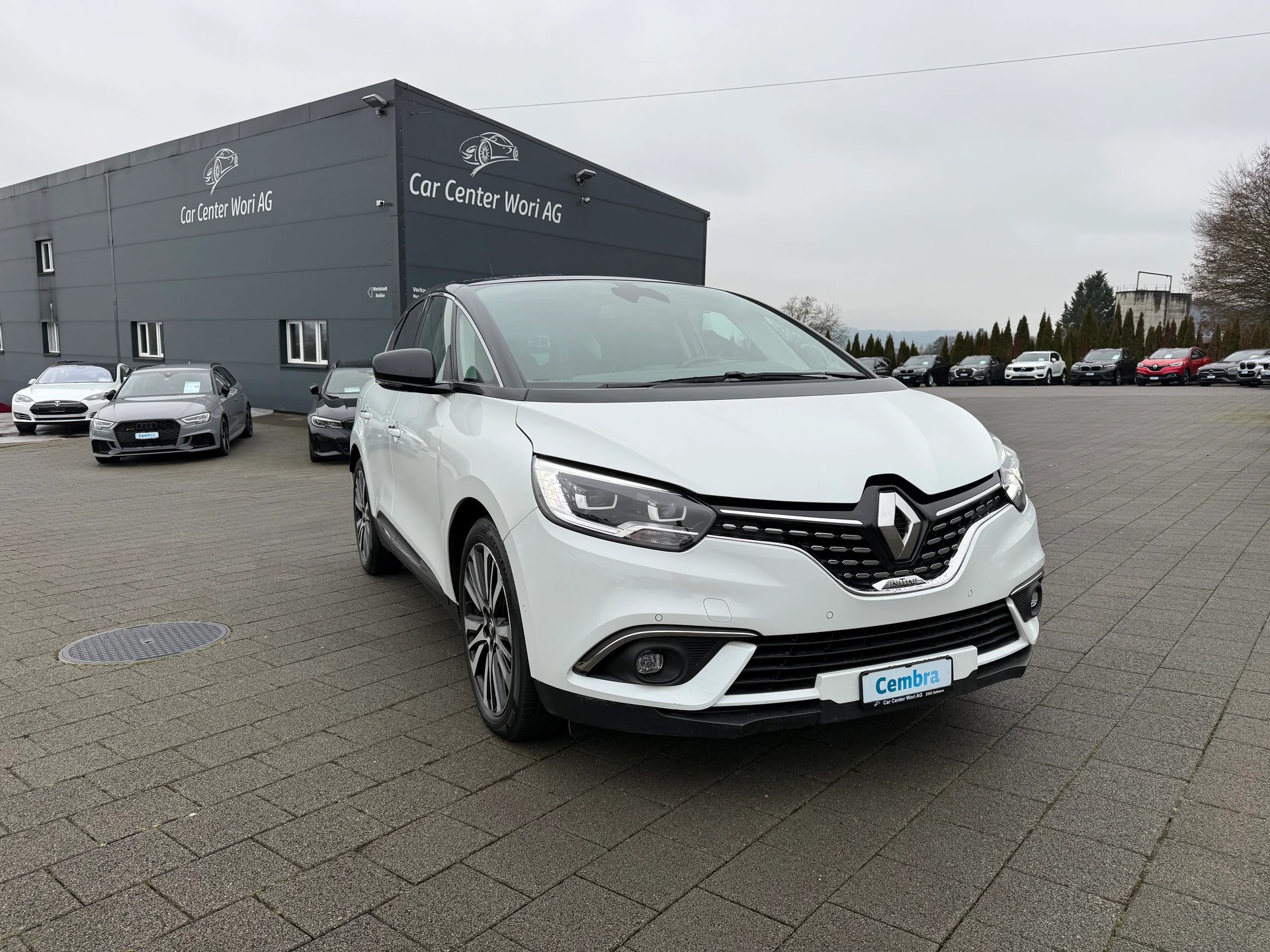 RENAULT Scénic 1.3 16V Turbo Initiale Paris EDC-image-5