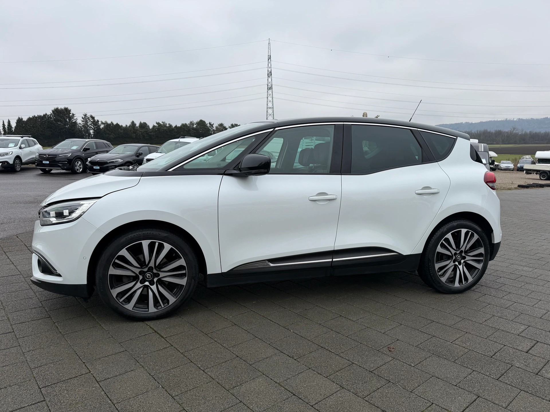 RENAULT Scénic 1.3 16V Turbo Initiale Paris EDC-image-1