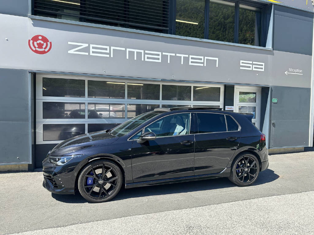 VW Golf VIII 2.0 TSI R DSG 4motion - CH