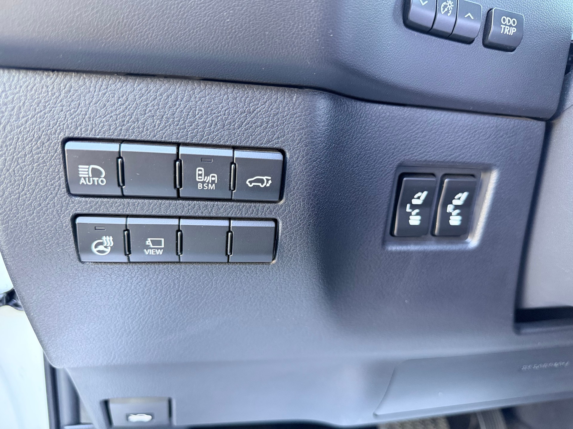 LEXUS NX 300h F-Sport E-Four Automatic-image-28
