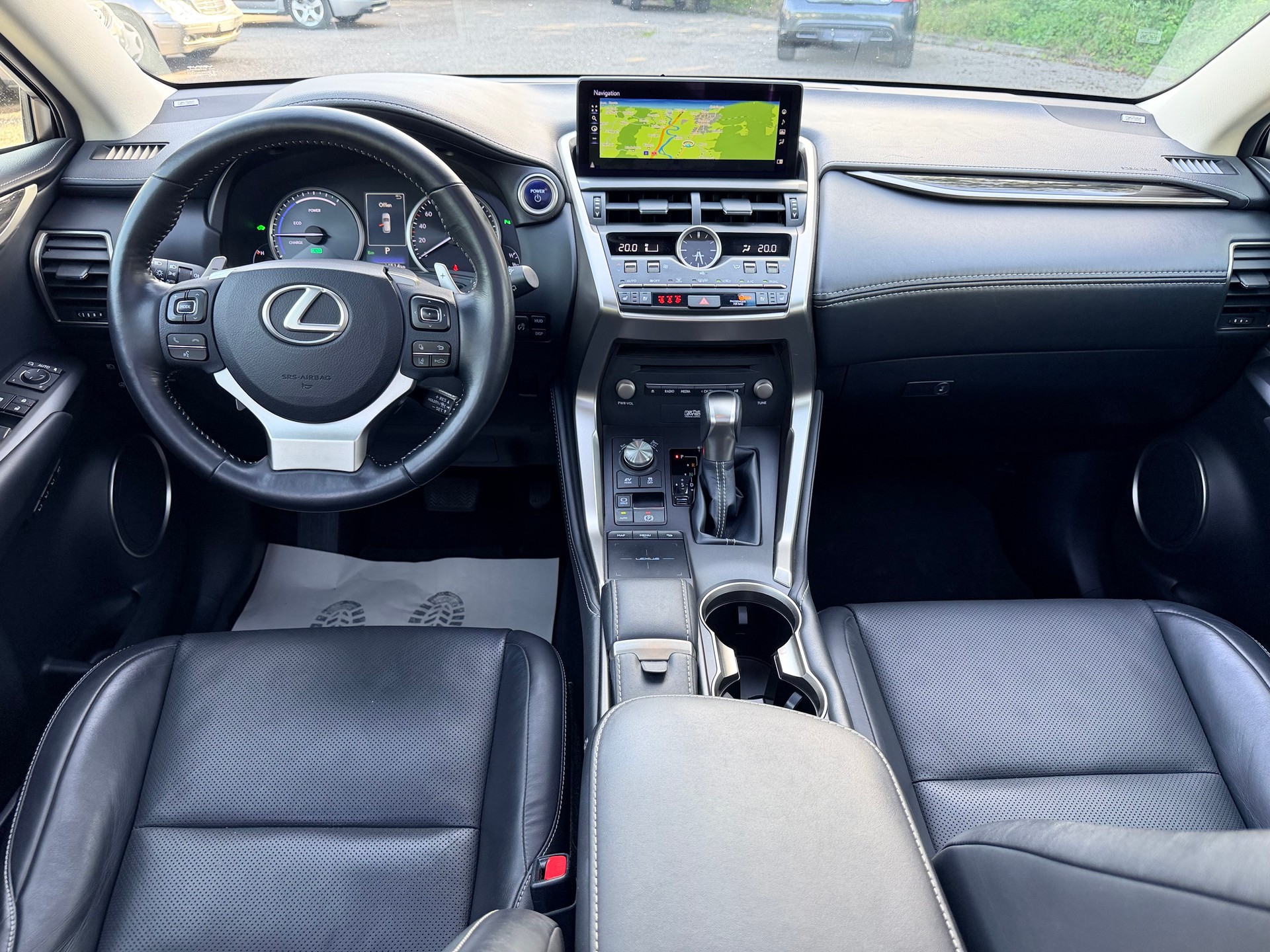 LEXUS NX 300h F-Sport E-Four Automatic-image-21