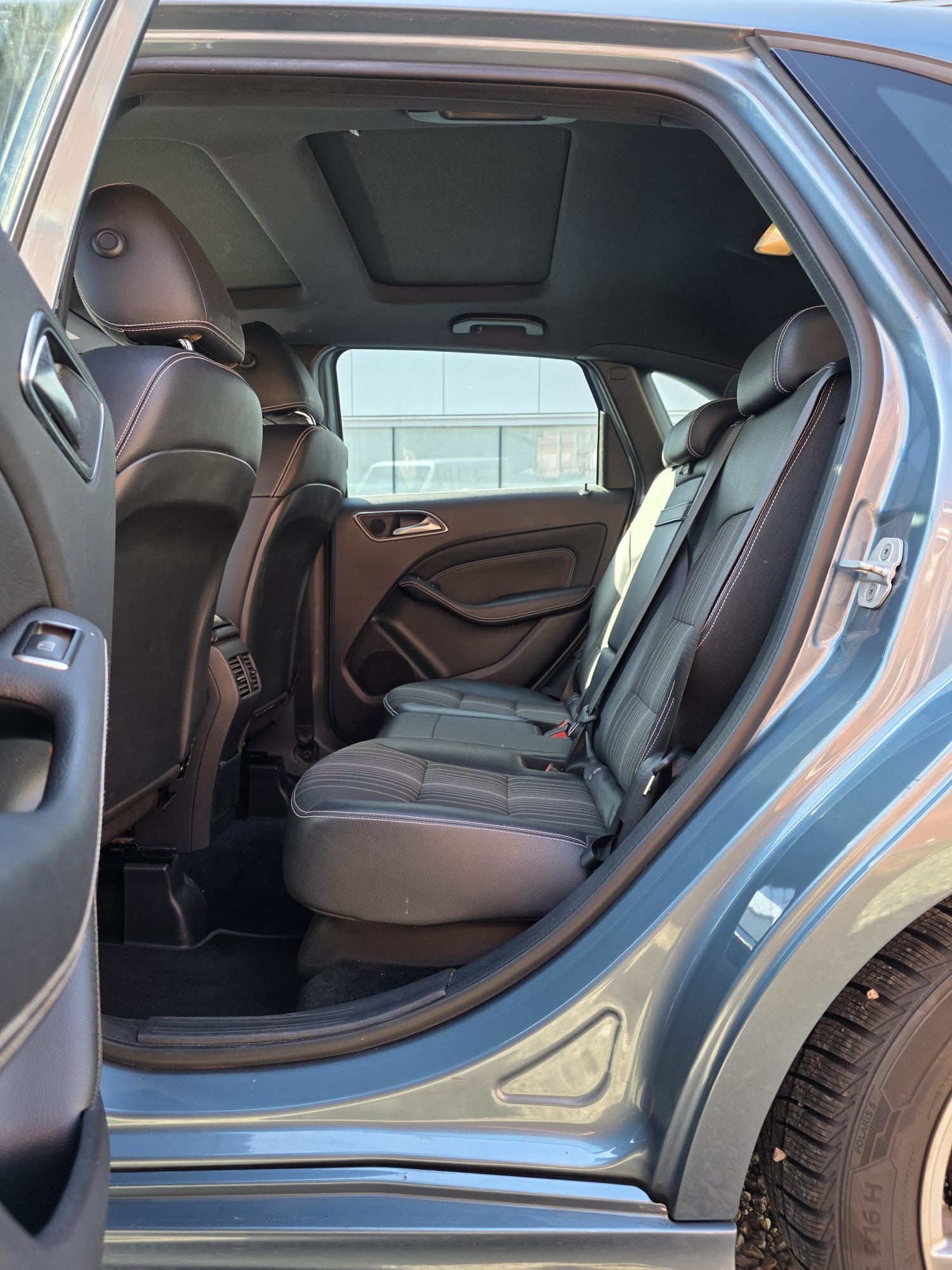 MERCEDES-BENZ B 180 CDI-image-9