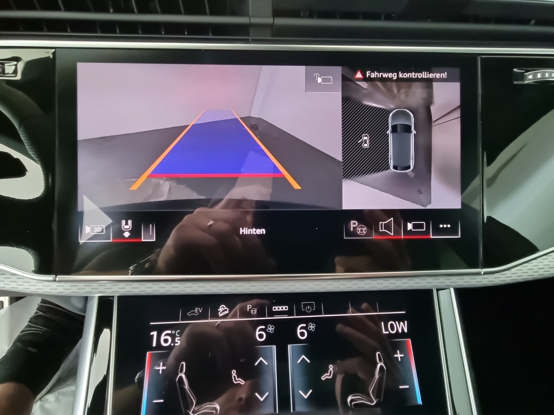 AUDI Q8 TFSI e quattro 290 kW tiptronic-image-14