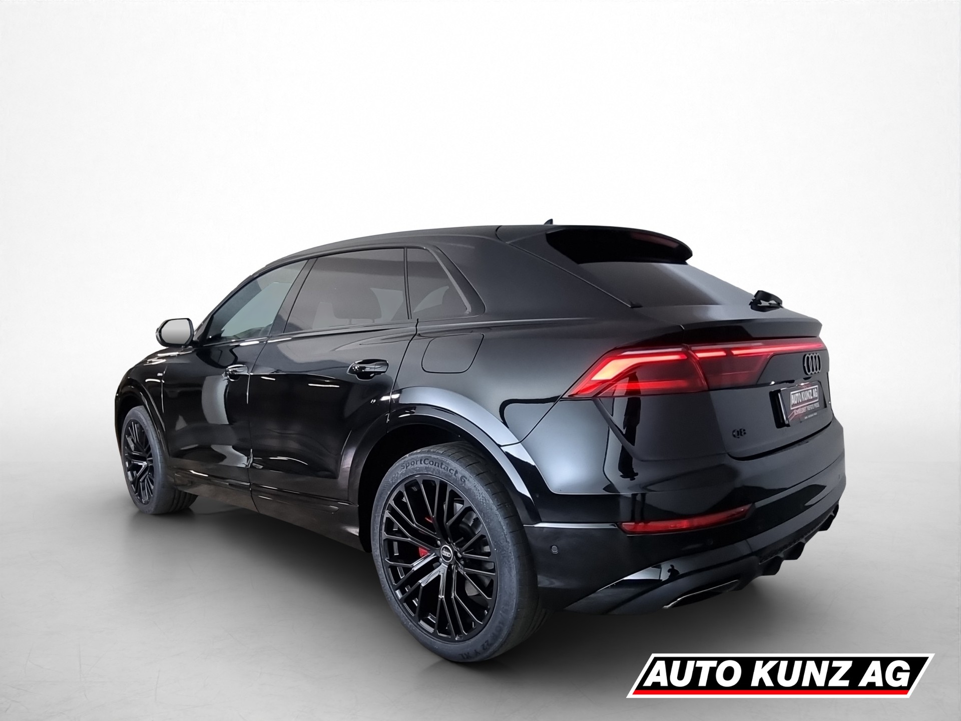 AUDI Q8 TFSI e quattro 290 kW tiptronic-showroom-element-3