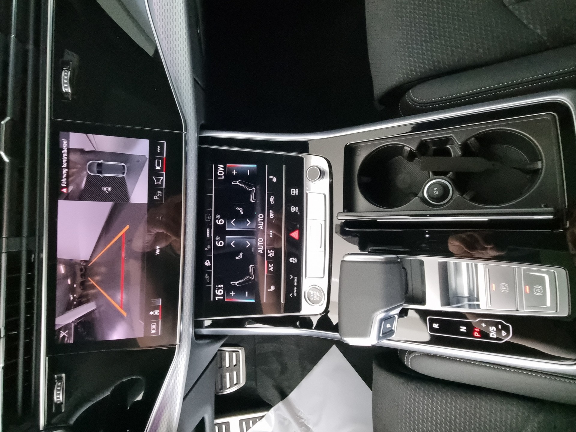 AUDI Q8 TFSI e quattro 290 kW tiptronic-image-15