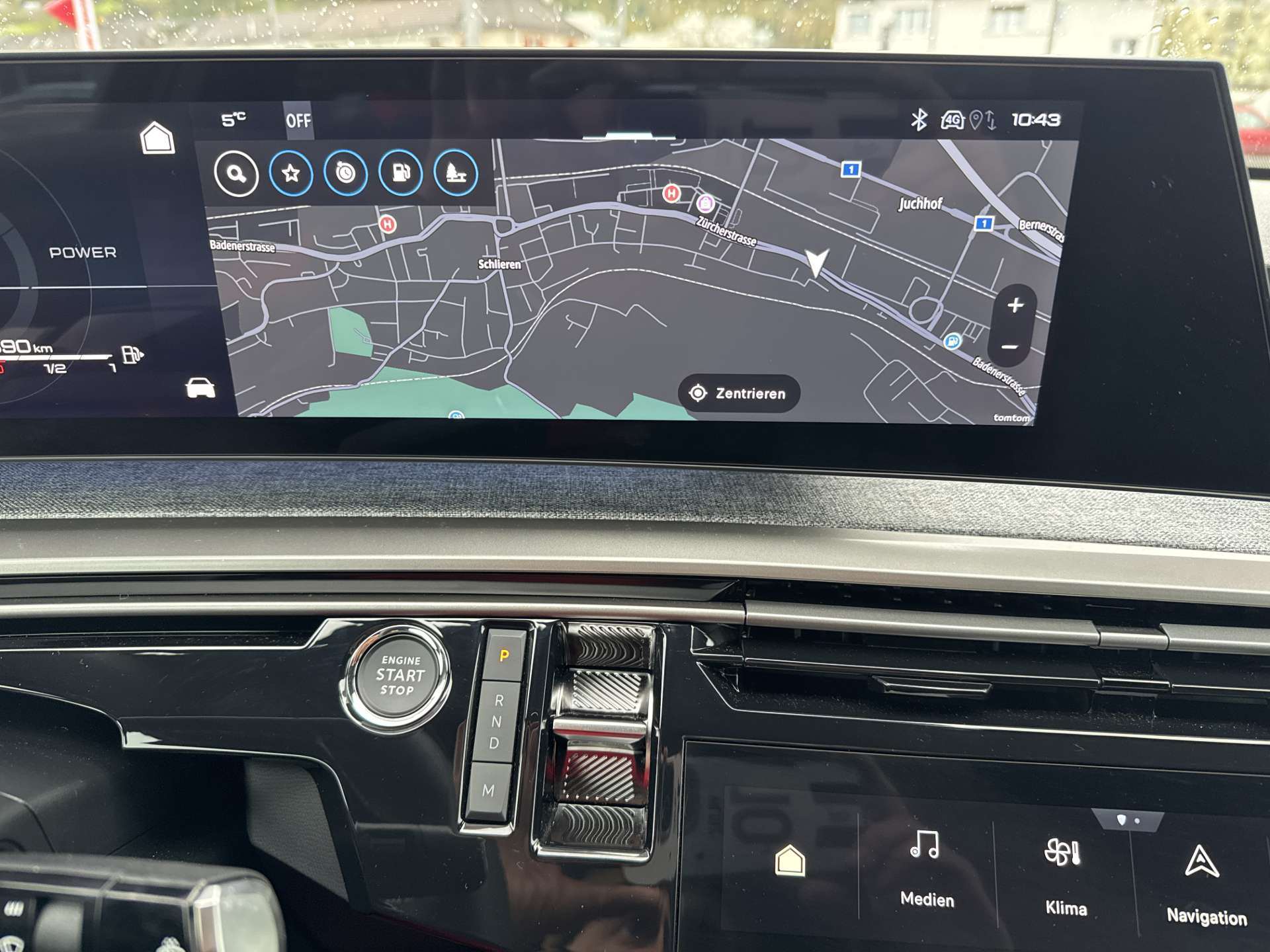PEUGEOT 3008 145 e-DCS6 Hybrid GT Automat-image-1
