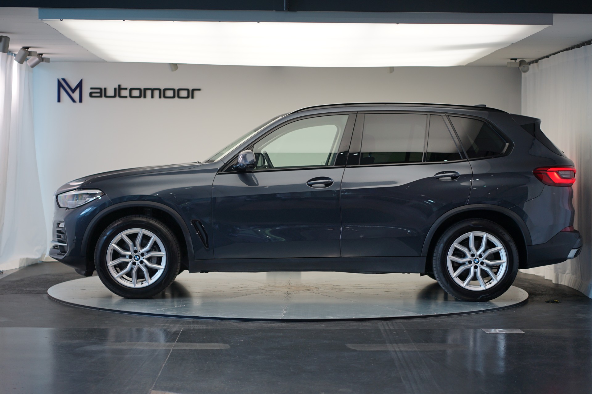 BMW X5 xDrive 30d Steptronic *CH-Fahrzeug* *AHK* *HuD*-image-7