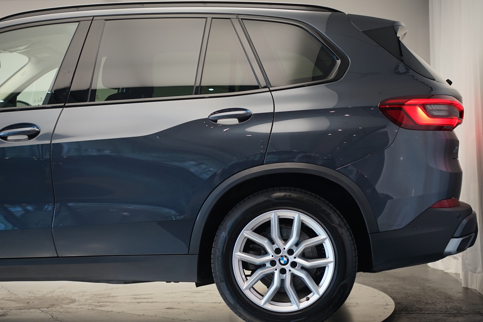 BMW X5 xDrive 30d Steptronic *CH-Fahrzeug* *AHK* *HuD*-image-44