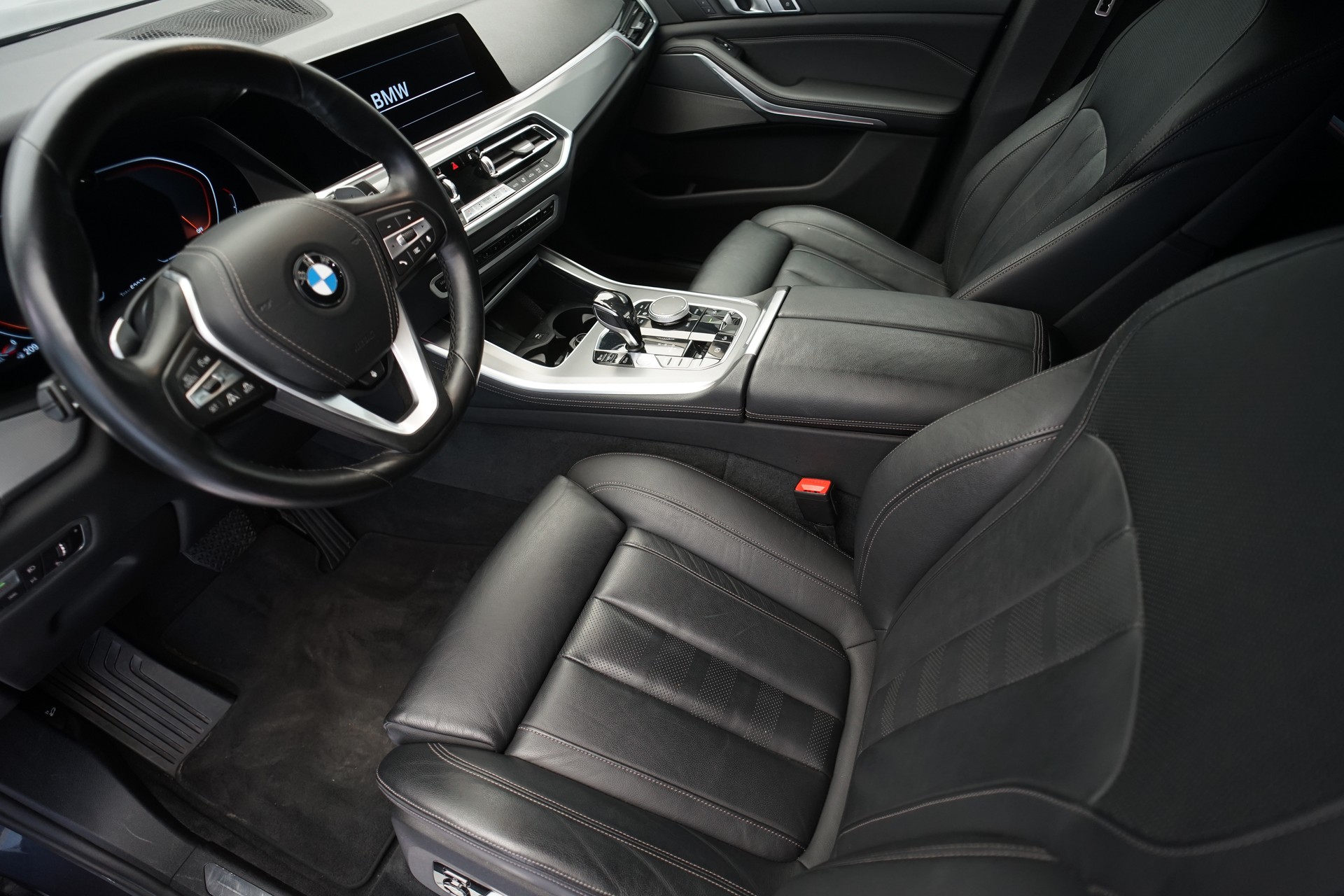 BMW X5 xDrive 30d Steptronic *CH-Fahrzeug* *AHK* *HuD*-image-12