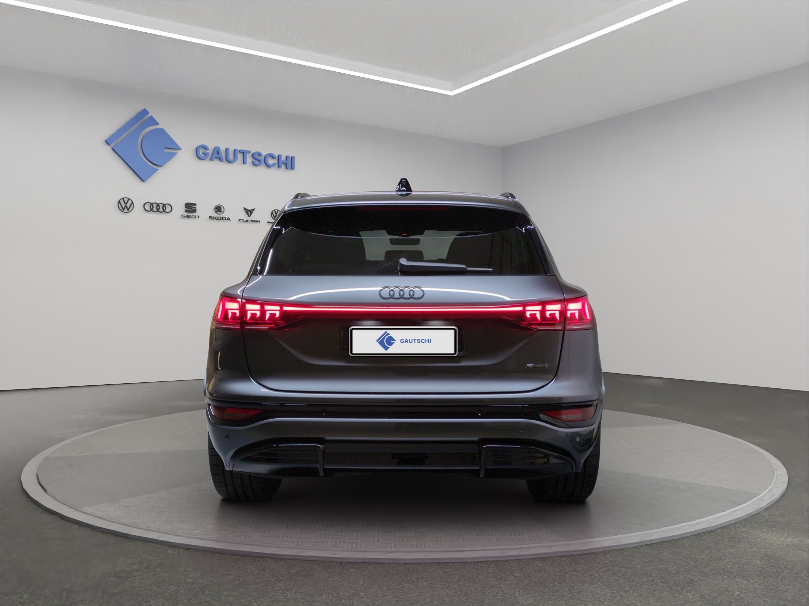 AUDI Q6 e-tron quattro-image-3