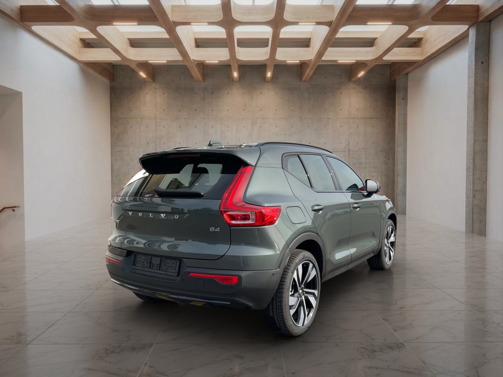 VOLVO XC40 2.0 B4 MH Ultra Dark-image-5