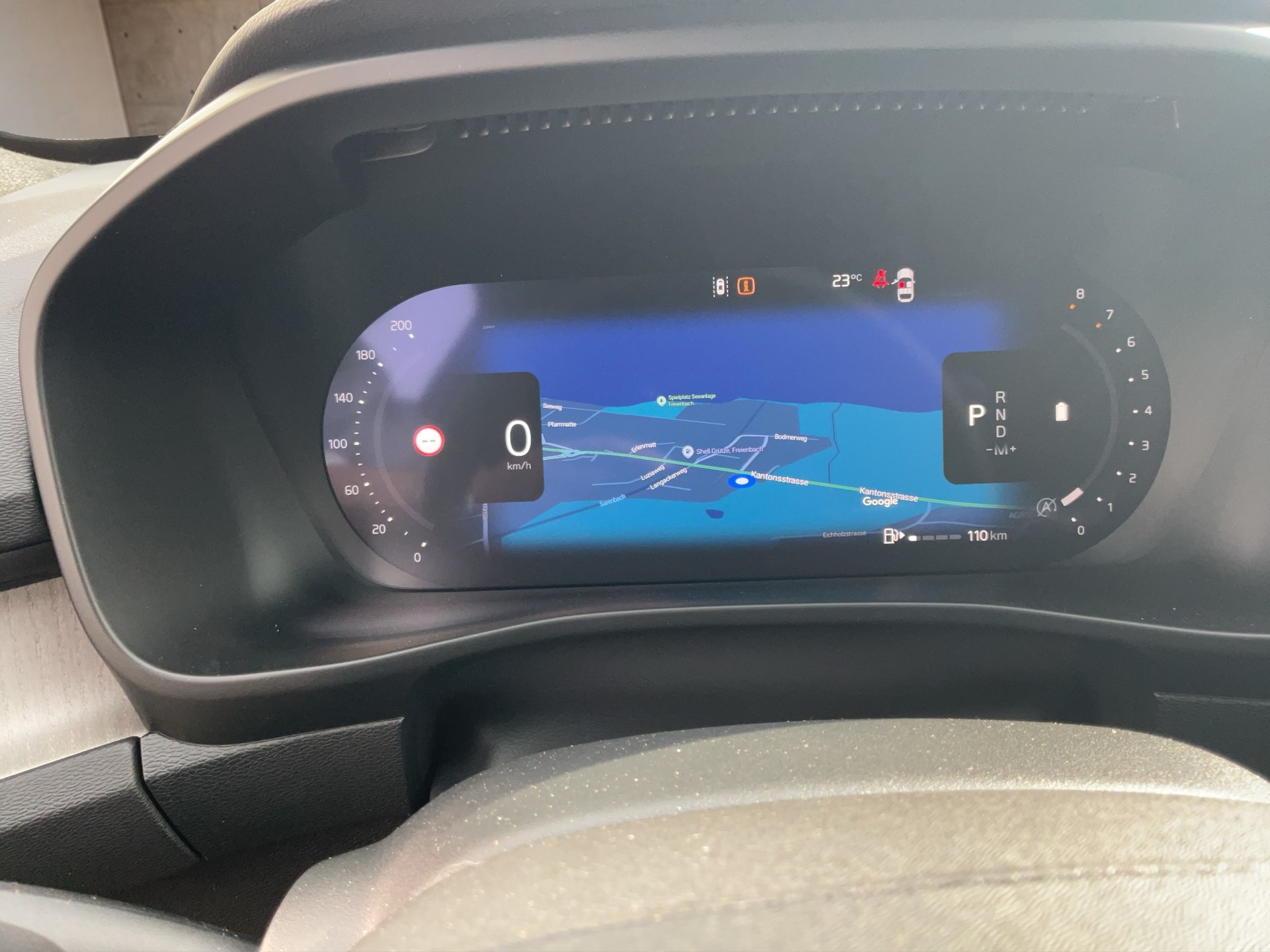 VOLVO XC40 2.0 B4 MH Ultra Dark-image-16