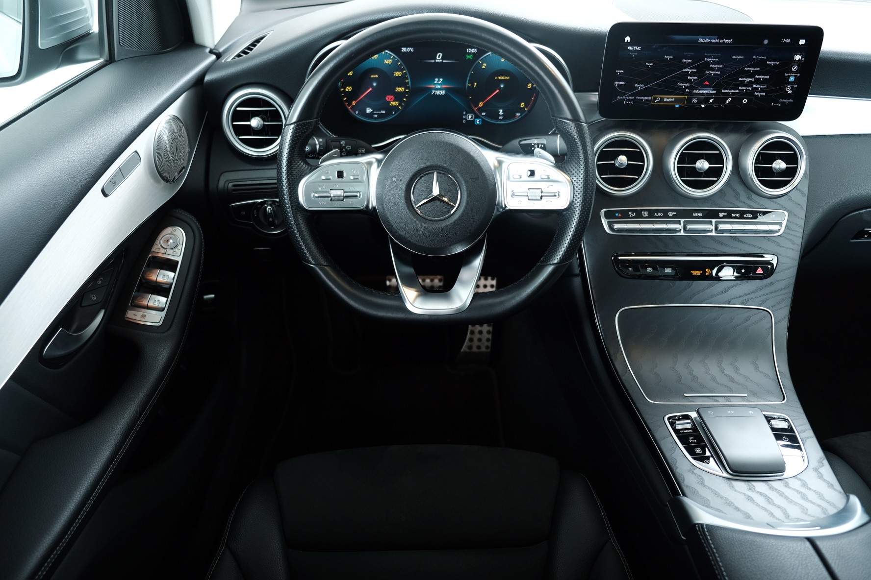 MERCEDES-BENZ GLC 220 d AMG Line 4Matic 9G-Tronic-image-6