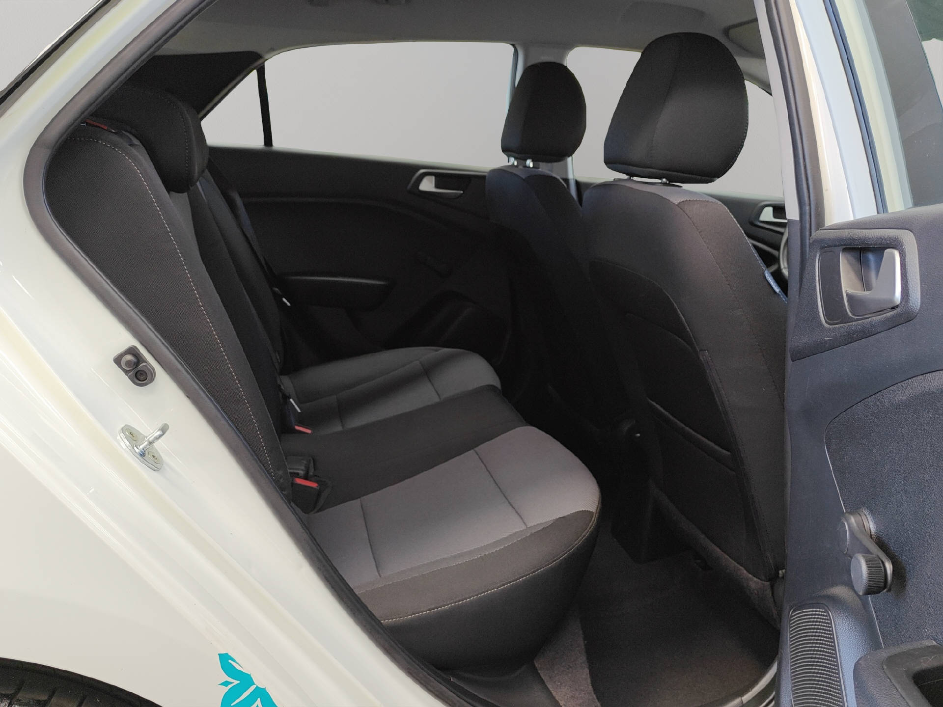 HYUNDAI i20 1.0 T-GDi Amplia-image-10