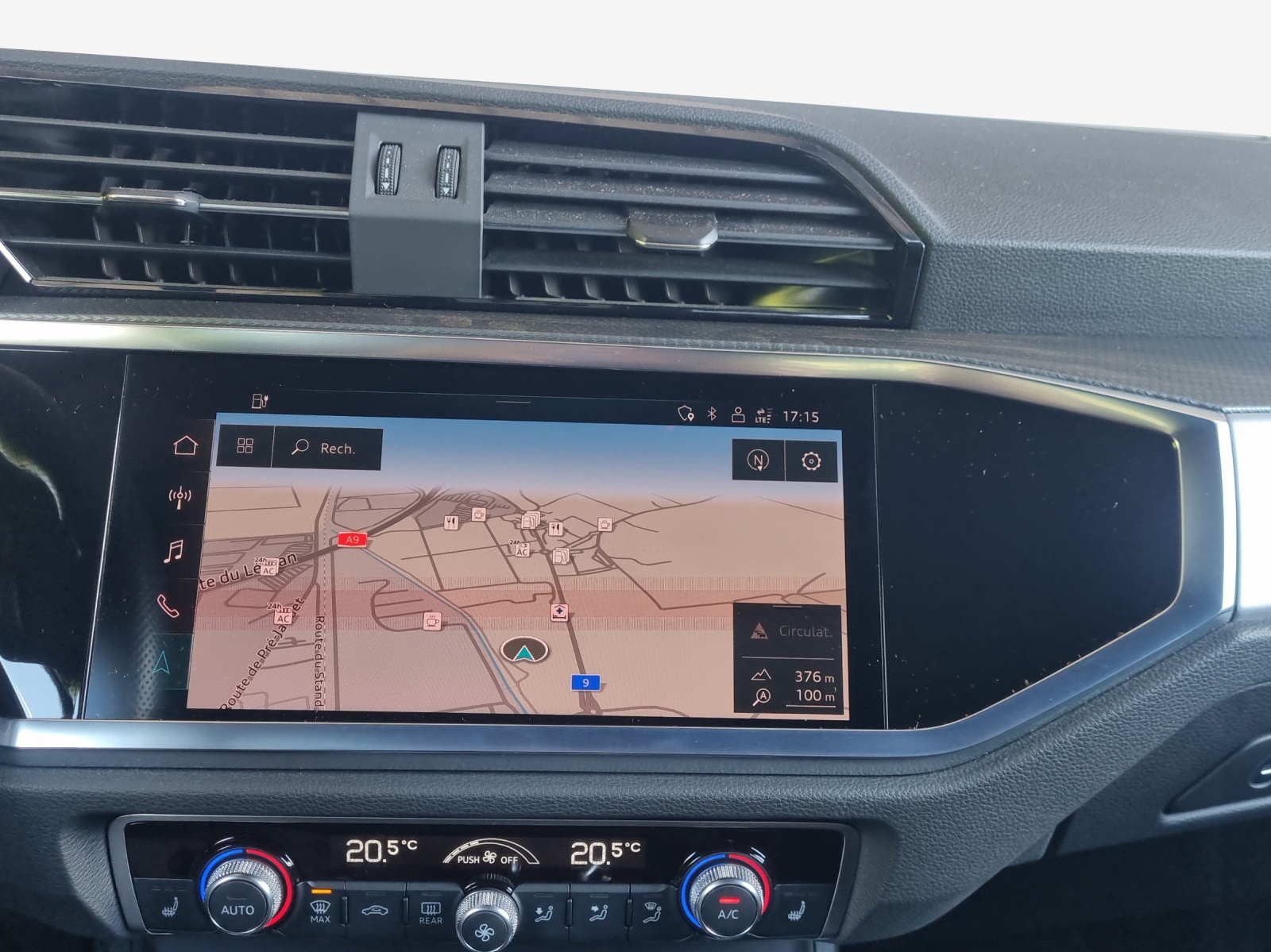 AUDI Q3 45 TFSI e S-tronic-image-15